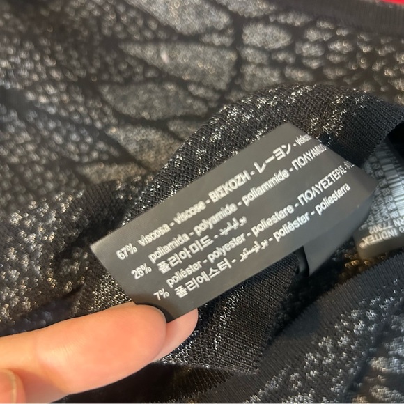 NWT Zara Black & Silver Snakeskin/Animal Print Long Sleeve Knitwear Top Size Med - Picture 11 of 11